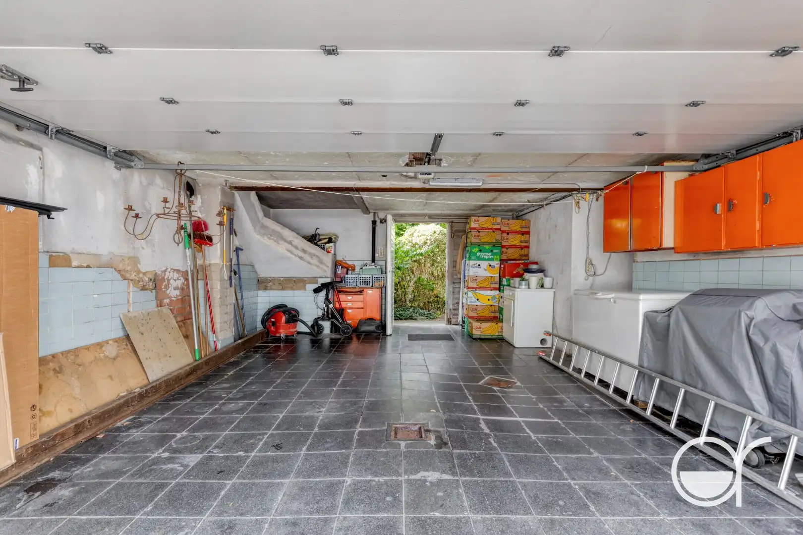 Statige op te frissen dokterswoning met praktijk, APPARTEMENT en riante tuin in het hart van Wetteren foto 25