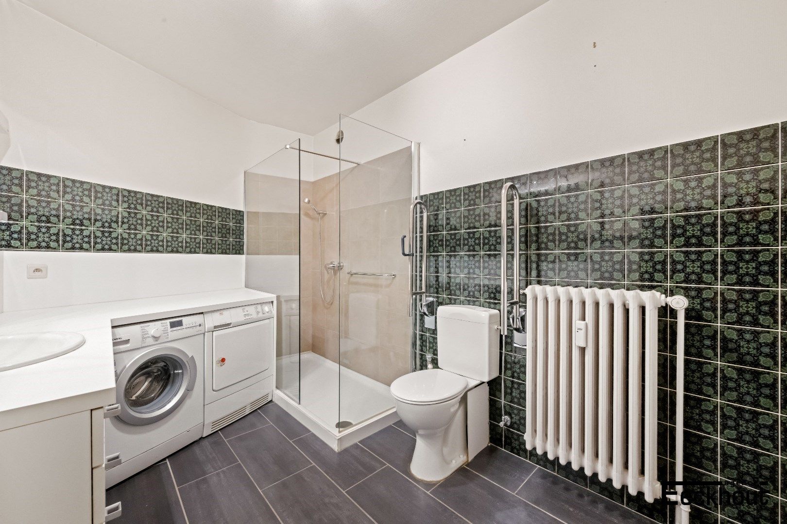 Ruim appartement met zijdelings parkzicht foto 12