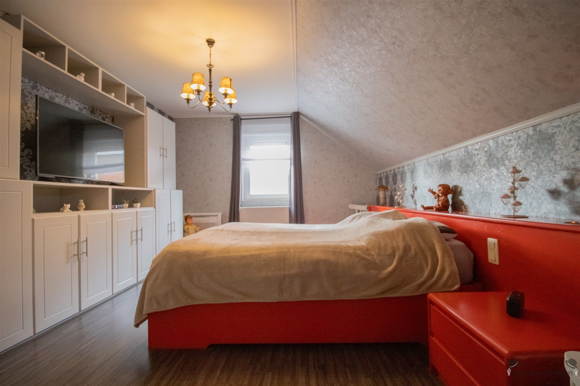 Ruime energiezuinige en instapklare woning met 3 à 4 slaapkamers. foto 11