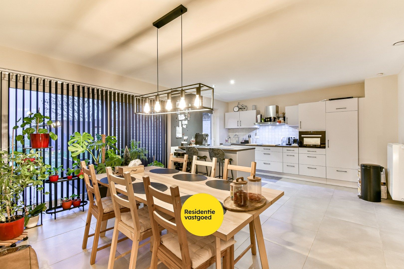 Recente gezinswoning foto 3