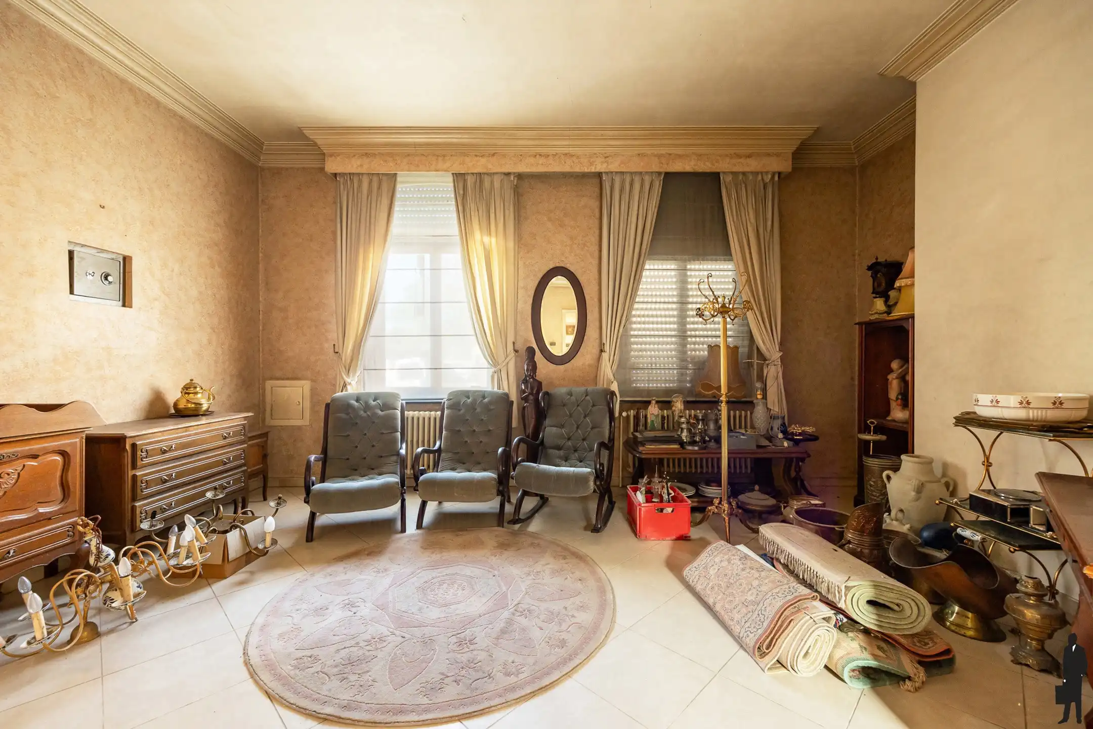 Te renoveren ruime woning met werkplaats foto 4