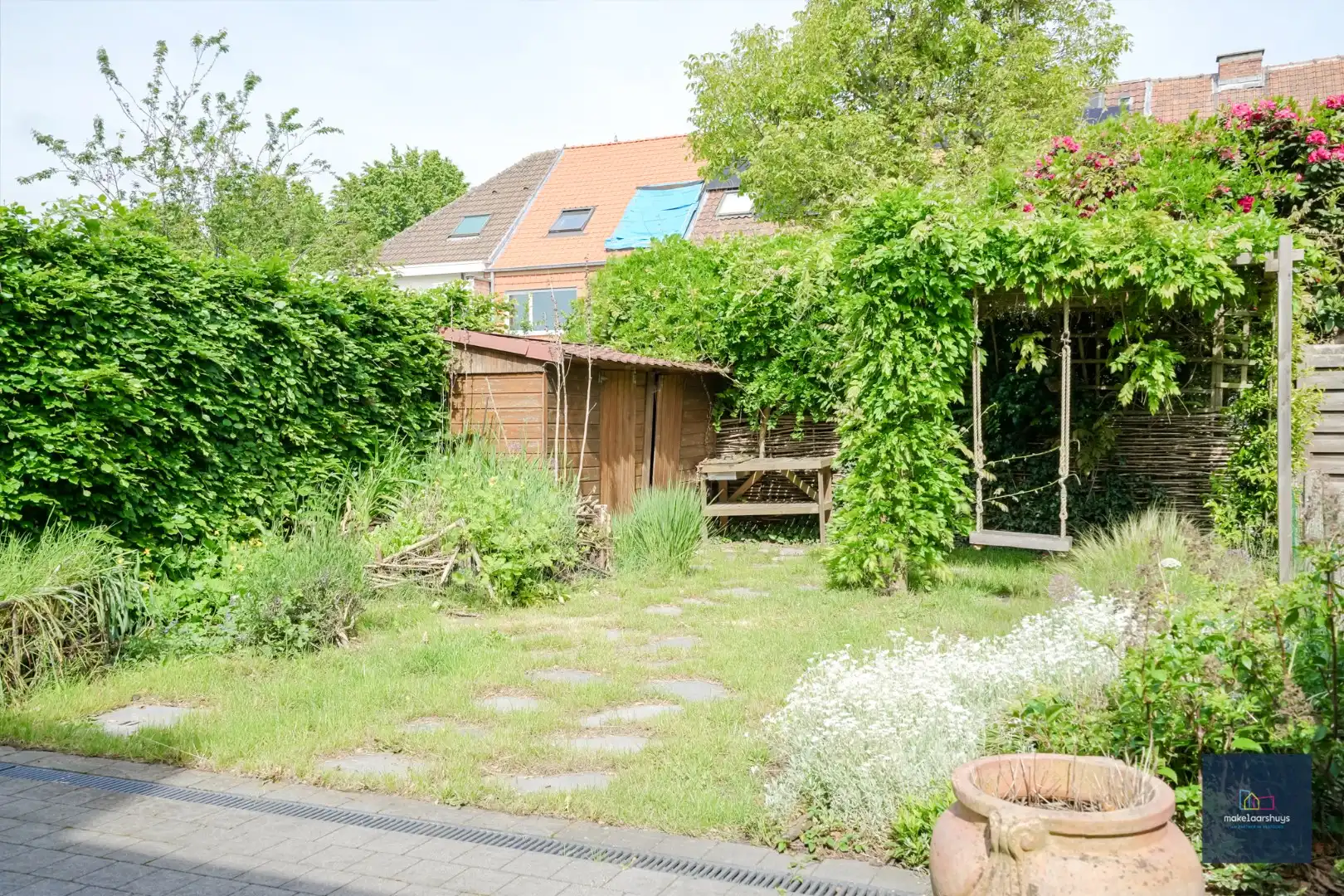Topper : Ruime gezinswoning met 5 slaapkamers en tuin foto 26