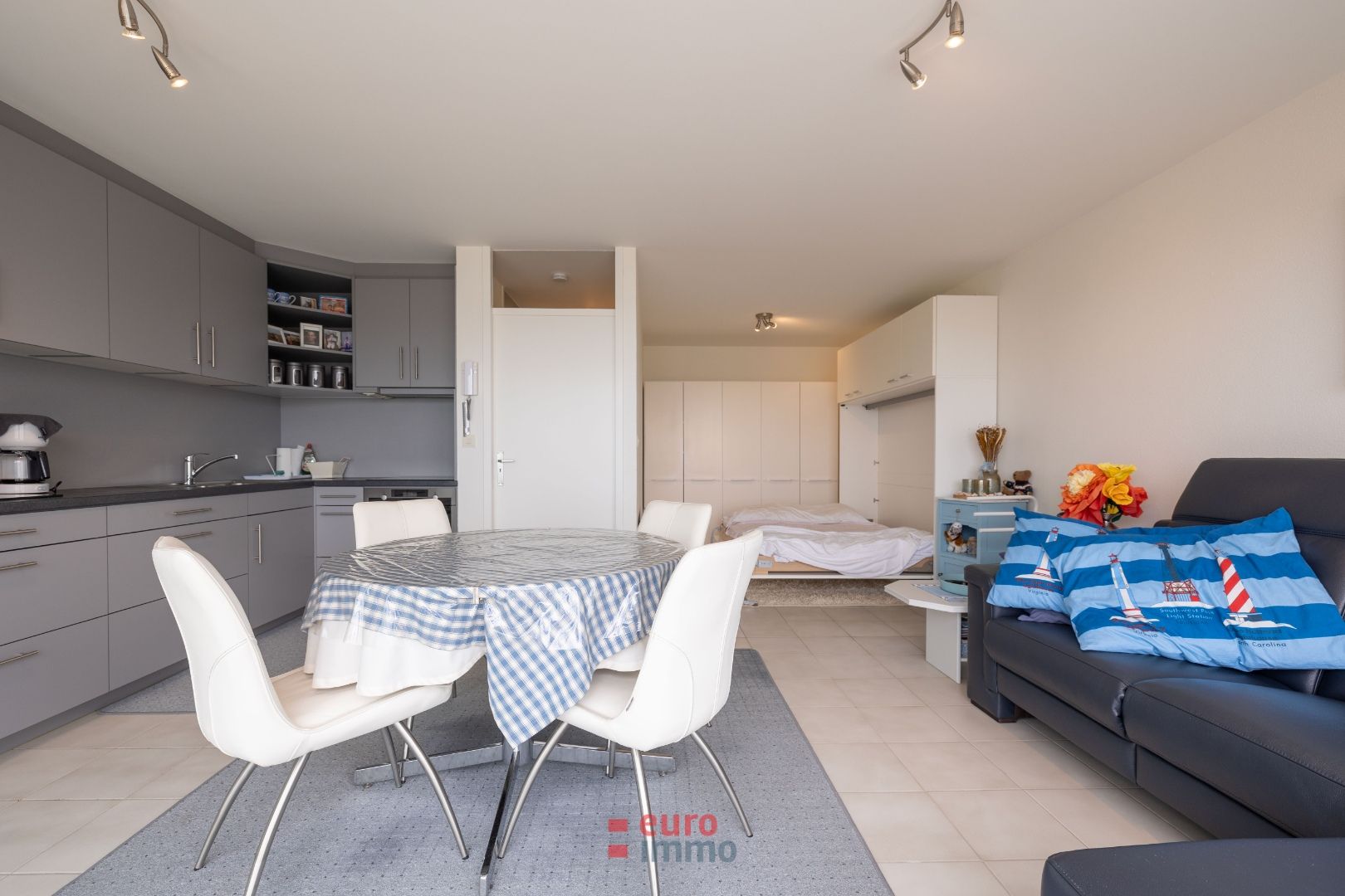 Ruime en lichtrijke studio met wijds uitzicht foto 5
