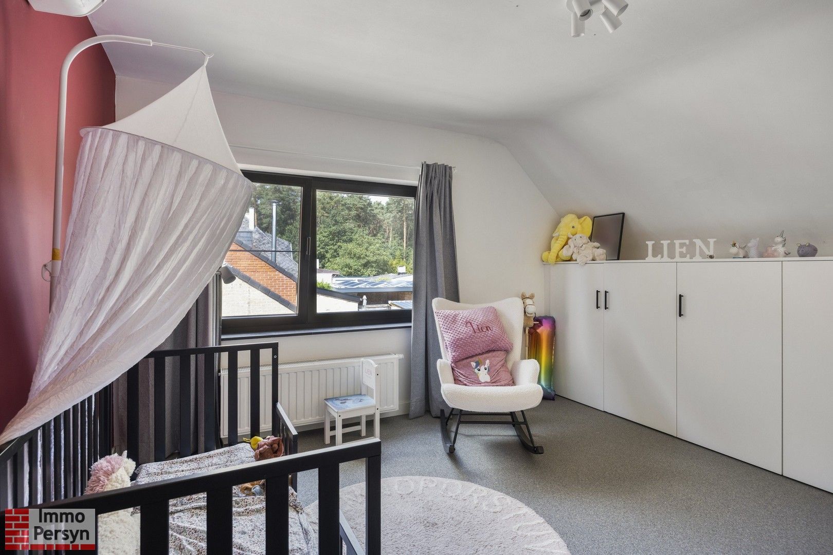 Instapklare en volledig gerenoveerde woning met 3 slpk en garage foto 23