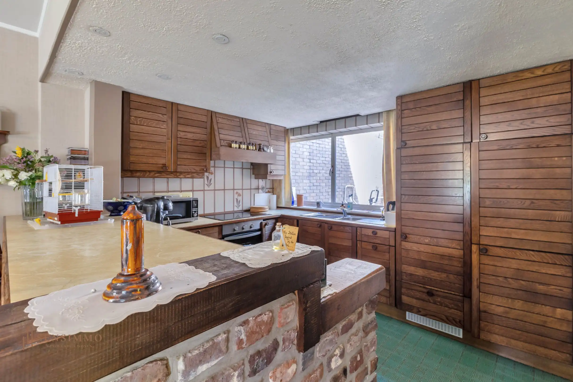 RUIME HALFOPEN WONING MET 4 SLAAPKAMERS OP RUSTIGE LIGGING foto 13