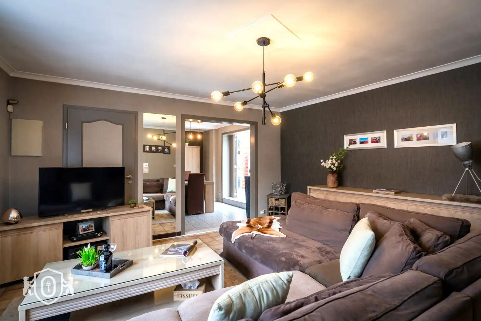 Hoofdfoto van de publicatie: Woning met garage & handelsruimte