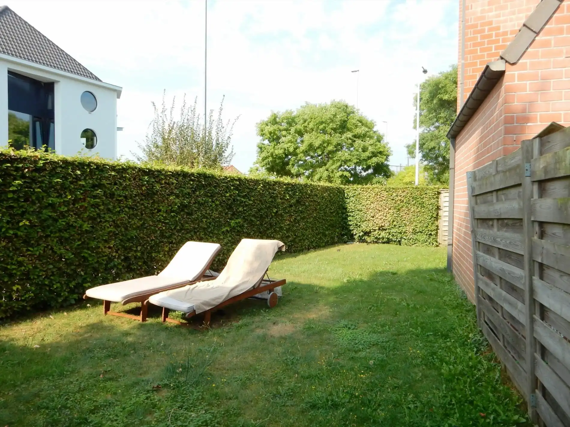 Gezellig appartement op uitstekende ligging met zonnige tuin foto 2