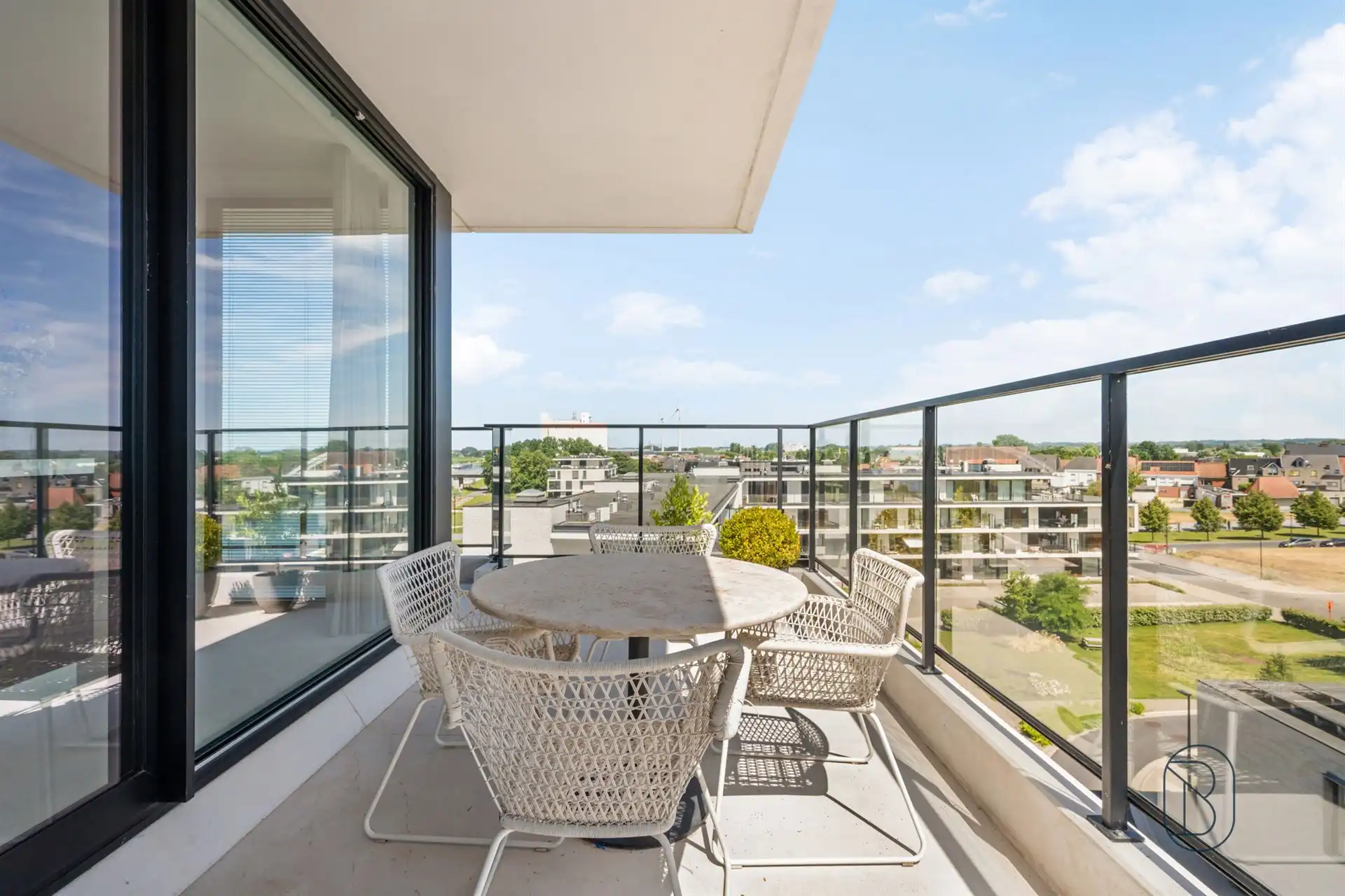 Subliem afwerkt penthouse met zicht op de Leie foto 5