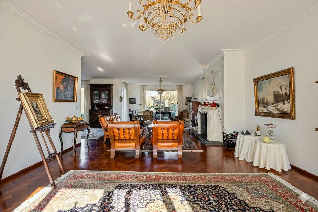 Karaktervolle architectenvilla op uitzonderlijk domein in Diepenbeek foto 8