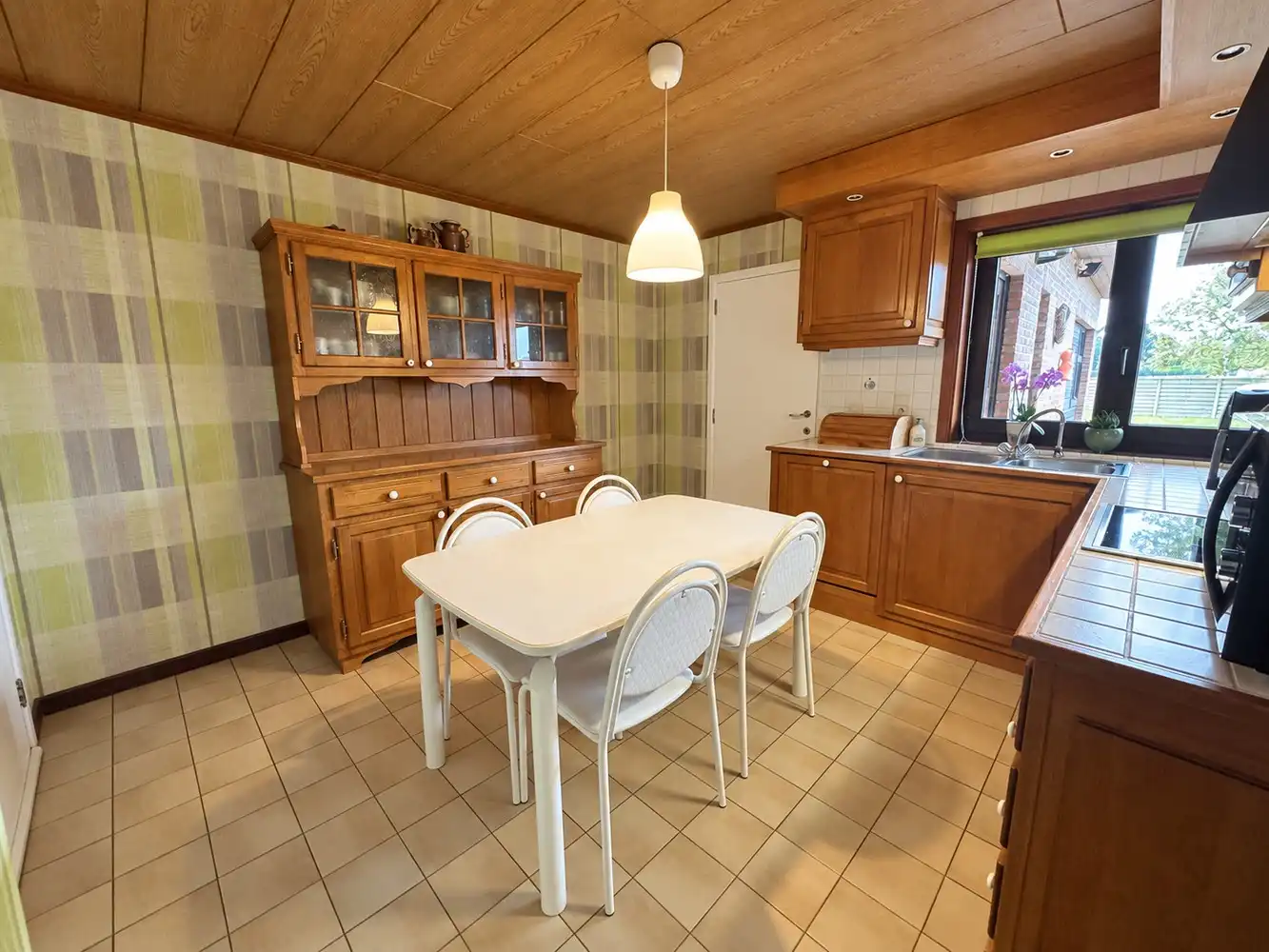 Vrijstaand wonen met drie slaapkamers en een heerlijke zuidtuin foto 6