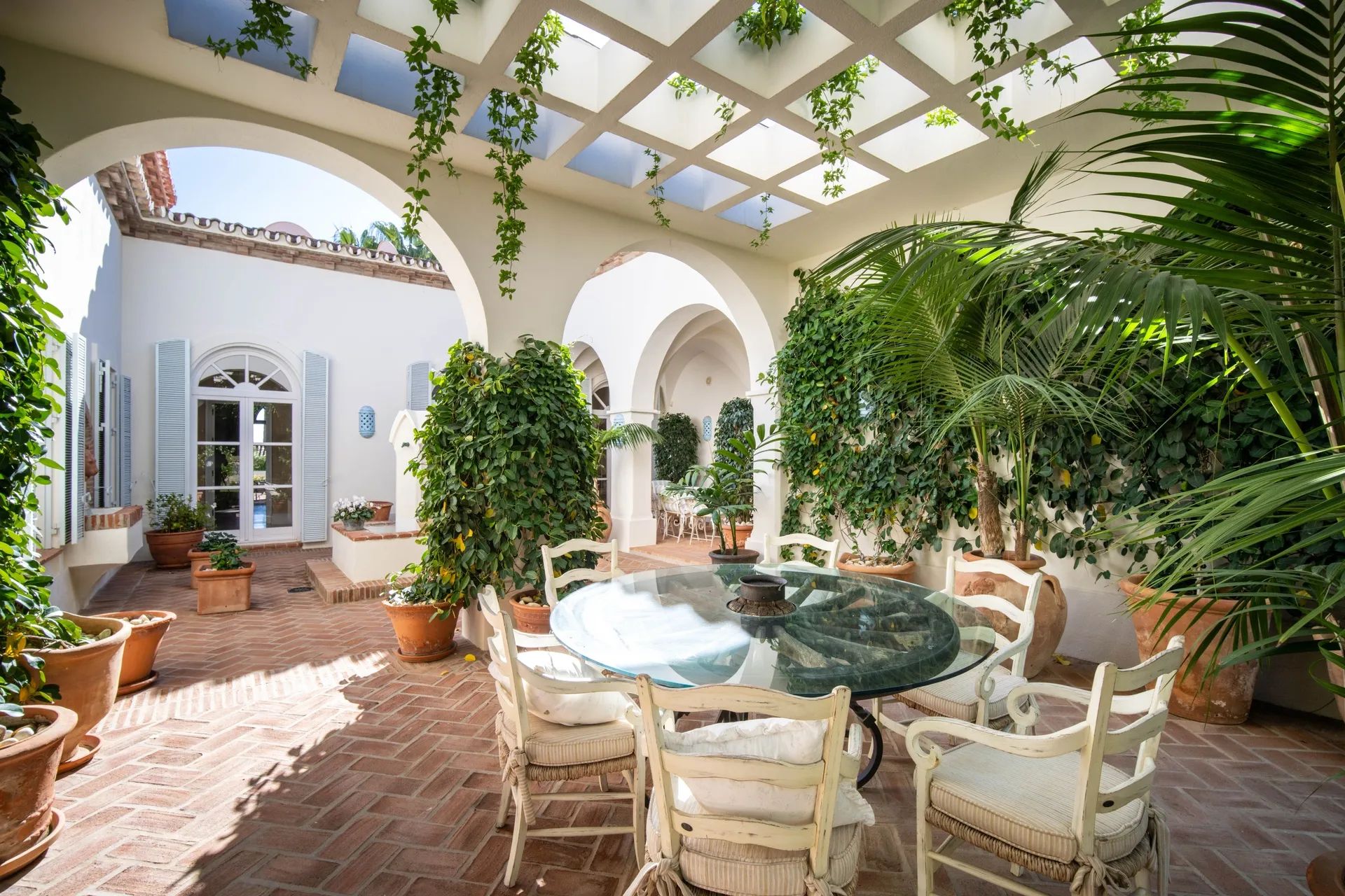 Mediterrane meesterwoning in Marbella’s meest prestigieuze enclave foto 14