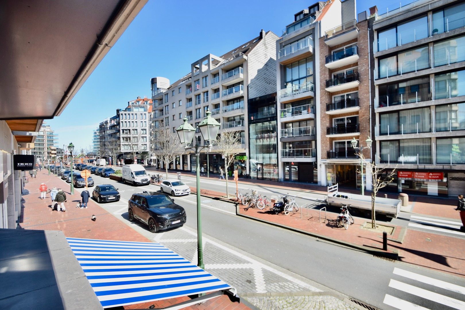 Commercieel handelspand te koop op de Lippenslaan, topligging. foto 2