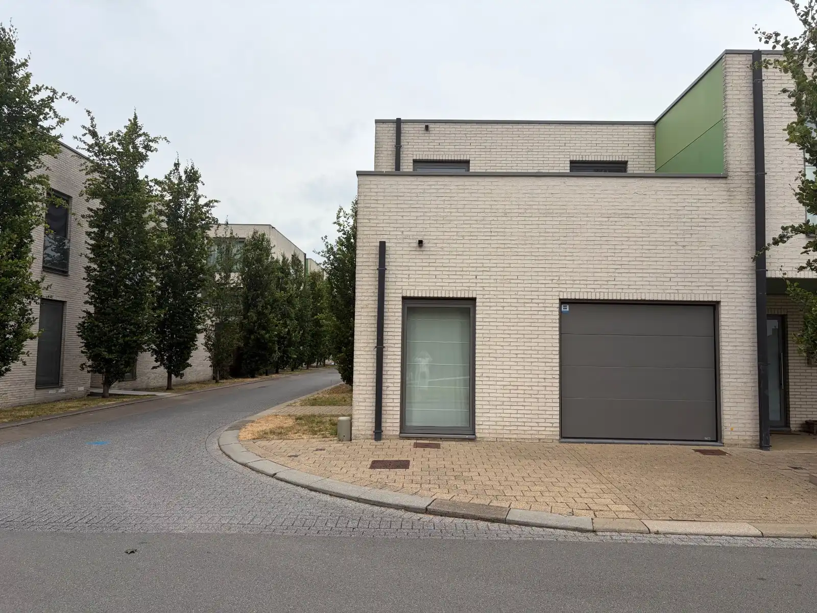 Recente woning in centrum Deinze foto 3