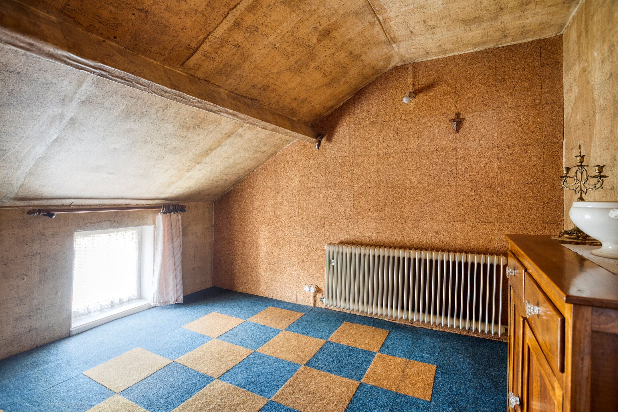 omvangrijk buiten, kansrijk binnen: woning te Bierbeek foto 16