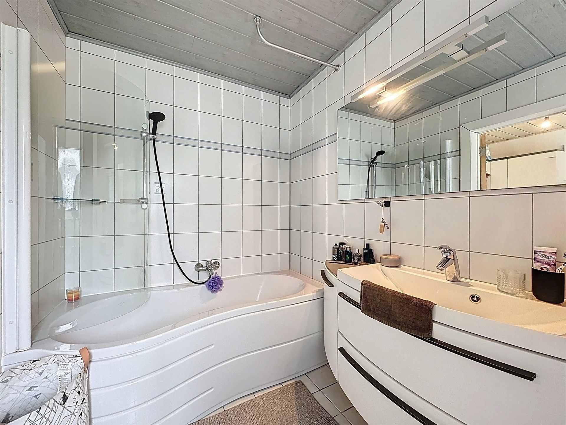 Prachtige gezinswoning met 4 slaapkamers, 2 badkamers op een perceel van 760m²! foto 18