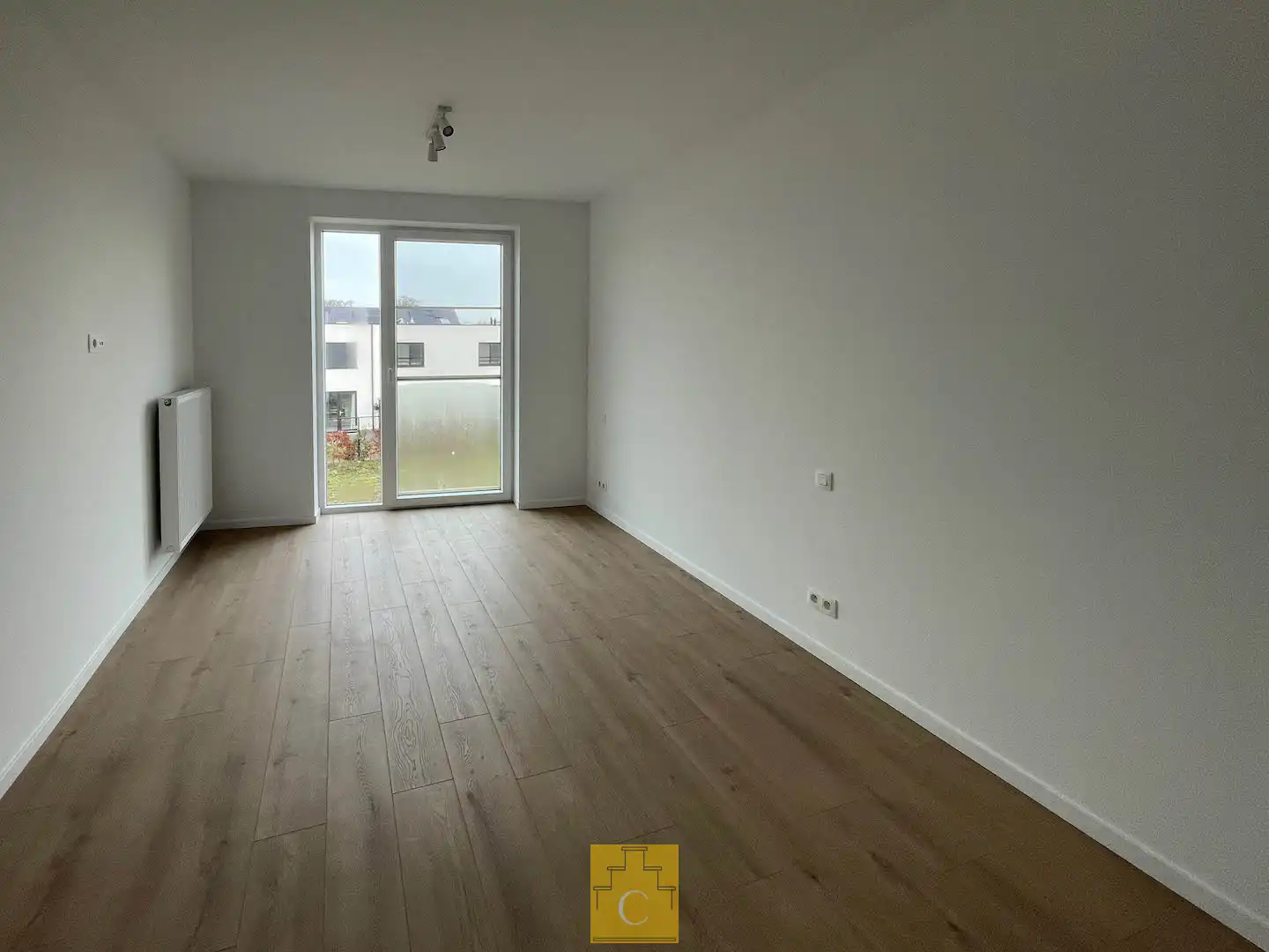 Halfopen nieuwbouwwoning met garage in Varsenare foto 12