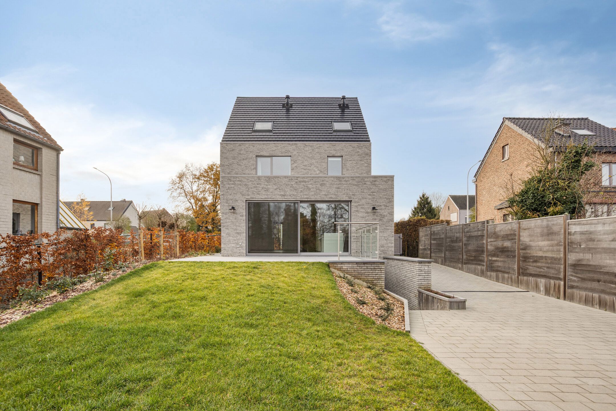 BEN woning met 4 slaapkamers, 2 badkamers, tuin & kelder foto 22