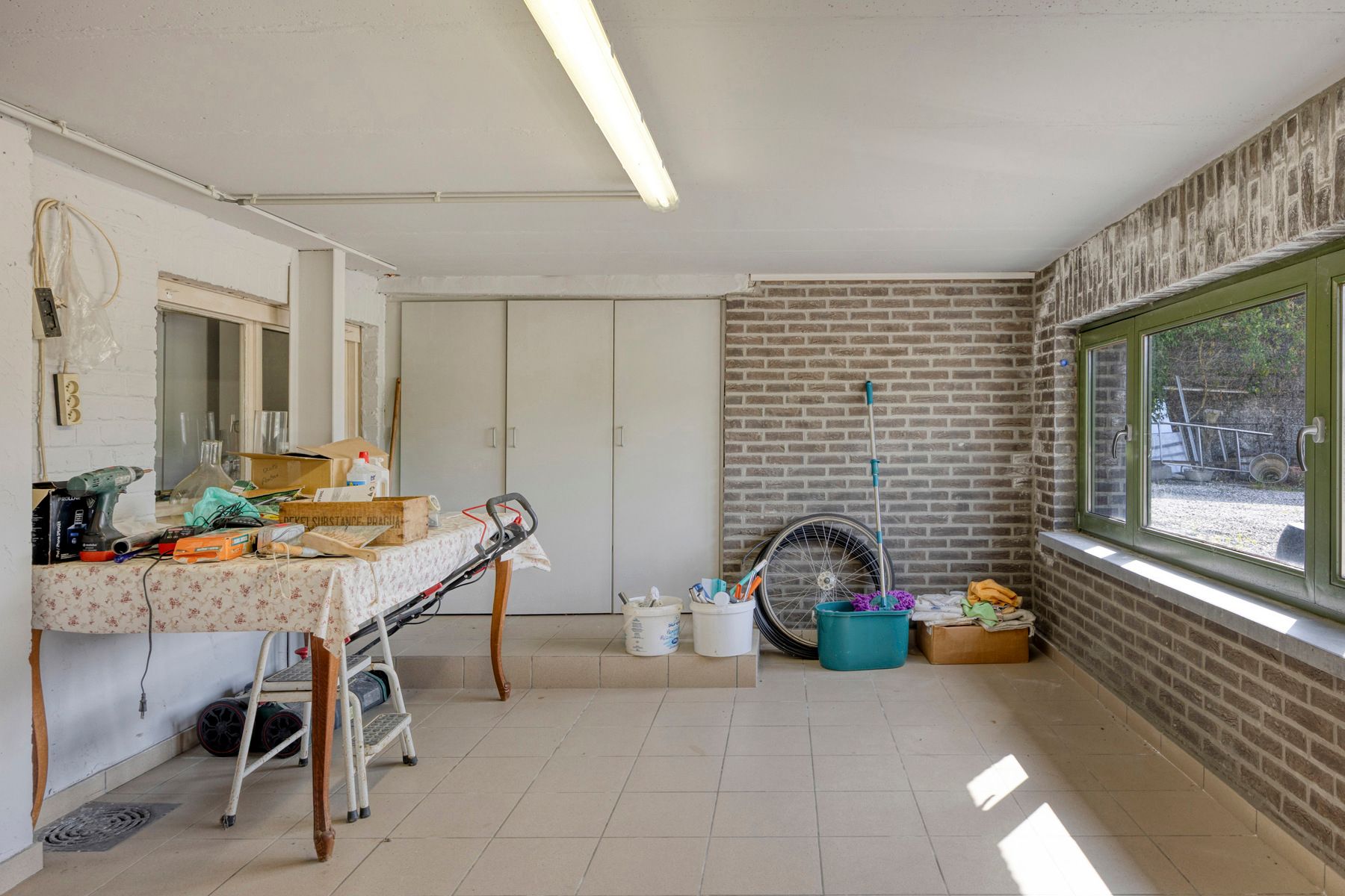 Vrijstaande woning met grote tuin en veel potentieel foto 19