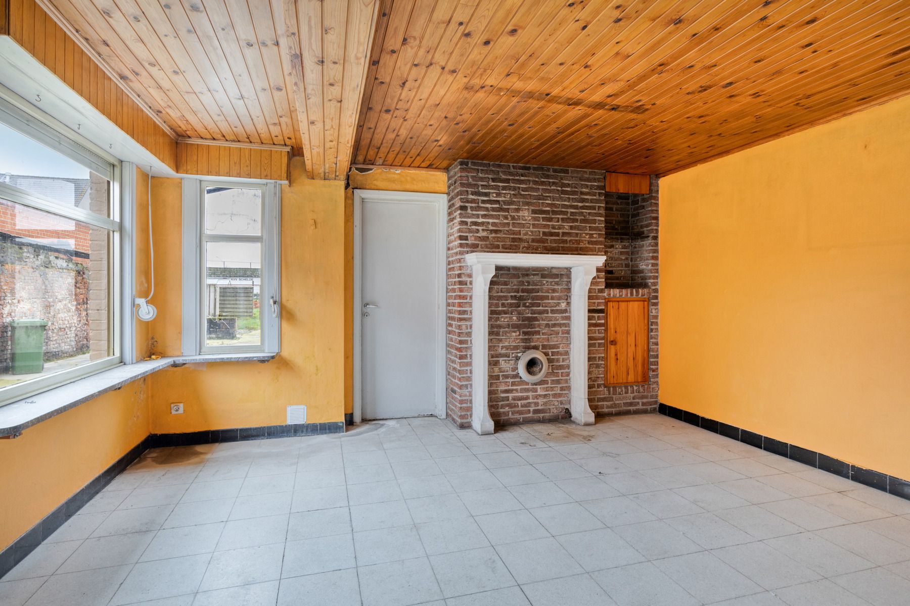 TE KOOP - Te renoveren halfopen bebouwing met 3 slaapkamers foto 7