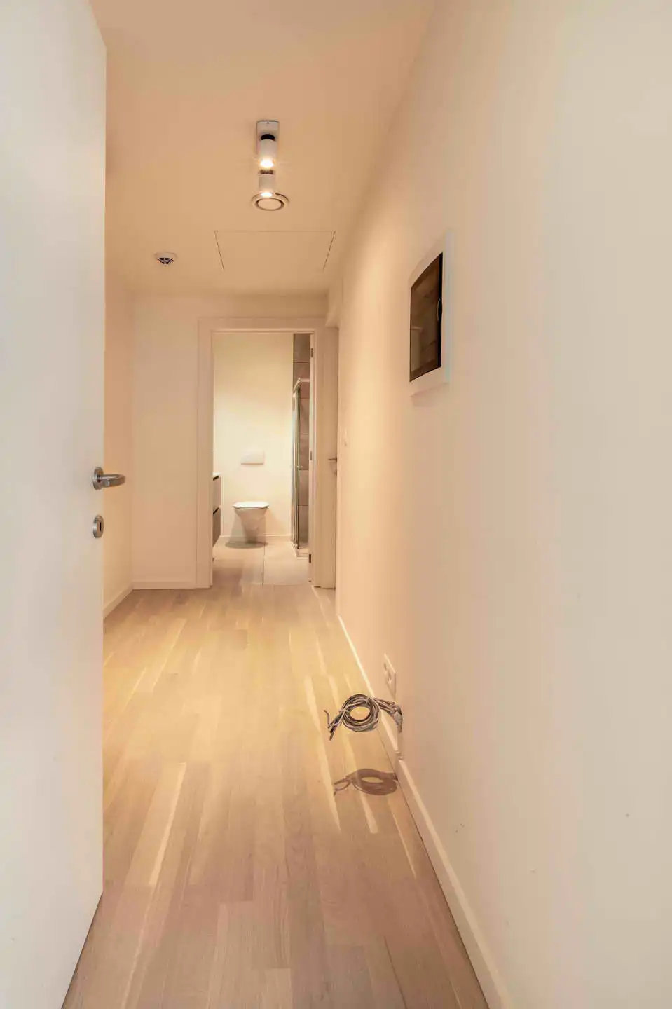 Modern 1-slaapkamerappartement met zuidgericht terras foto 4