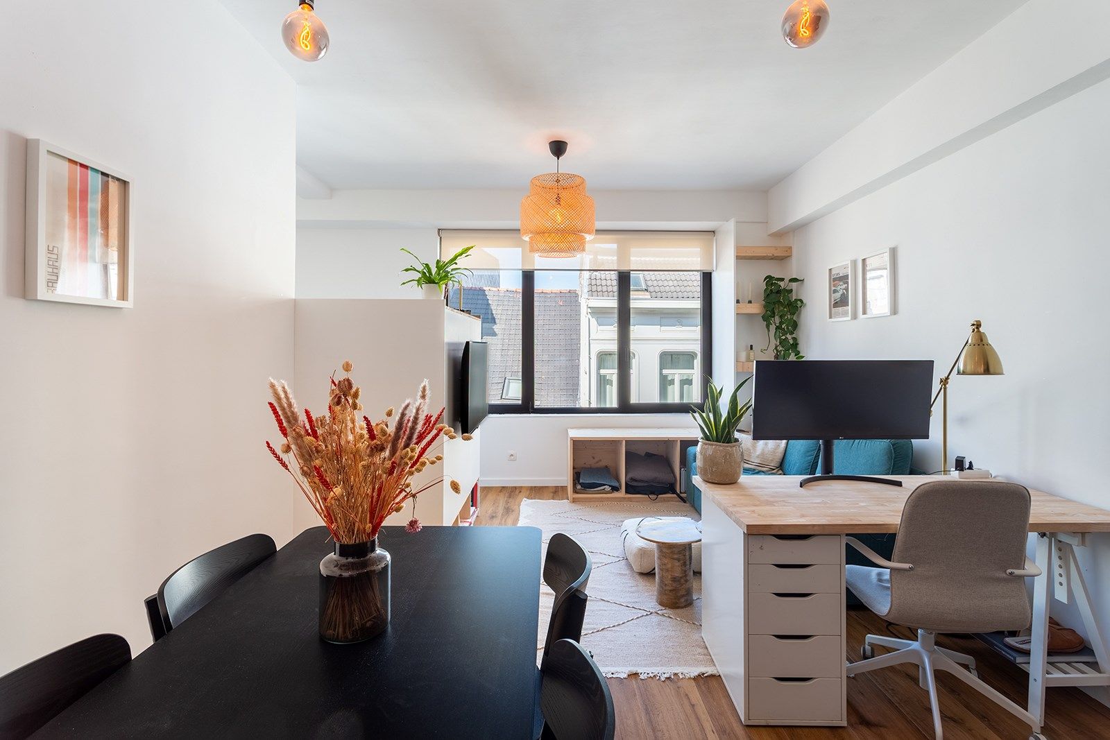 Compact & Comfortabel Wonen in Antwerpen-Noord foto {{pictureIndex}}