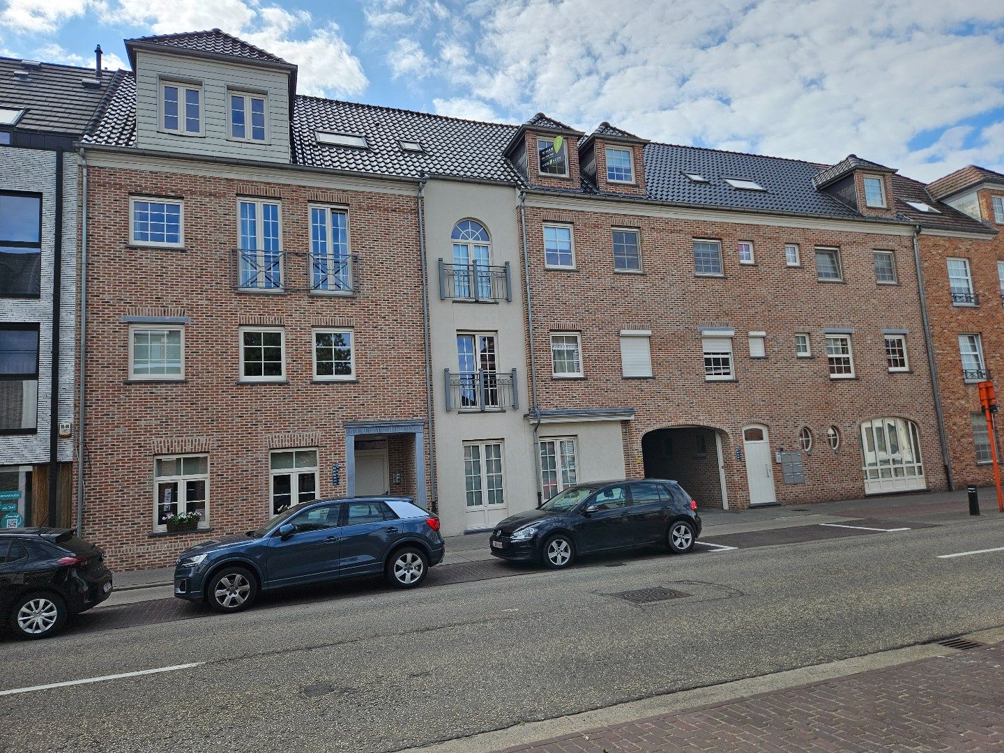 Dakappartement met 1 slaapkamer, terras en garagebox in het centrum van Mol! foto {{pictureIndex}}