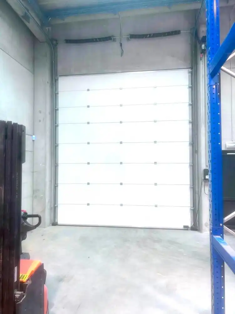 COMPLEET INSTAPKLAAR MAGAZIJN MET BUREEL 400 M2 EN PARKING foto 16