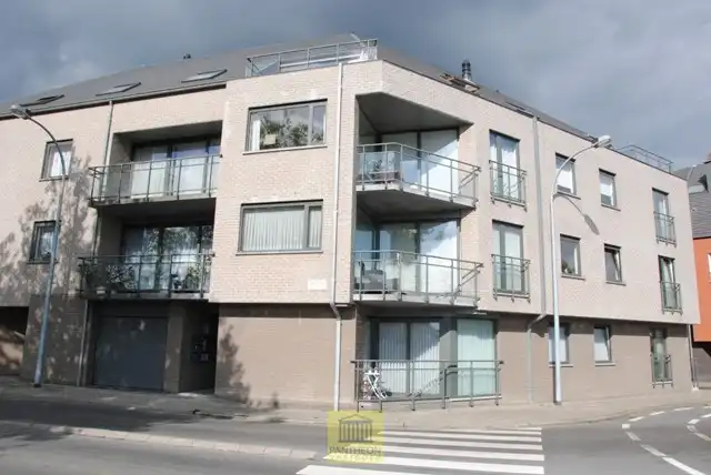 Instapklaar gelijkvloers - 2 slaapkamers - Op toplocatie foto {{pictureIndex}}