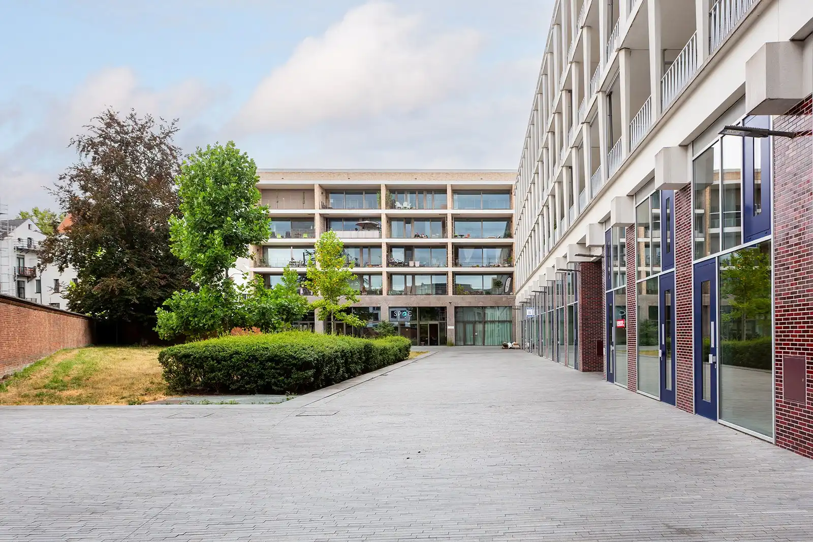 Wonen aan een verscholen plein, midden in de stad foto 20
