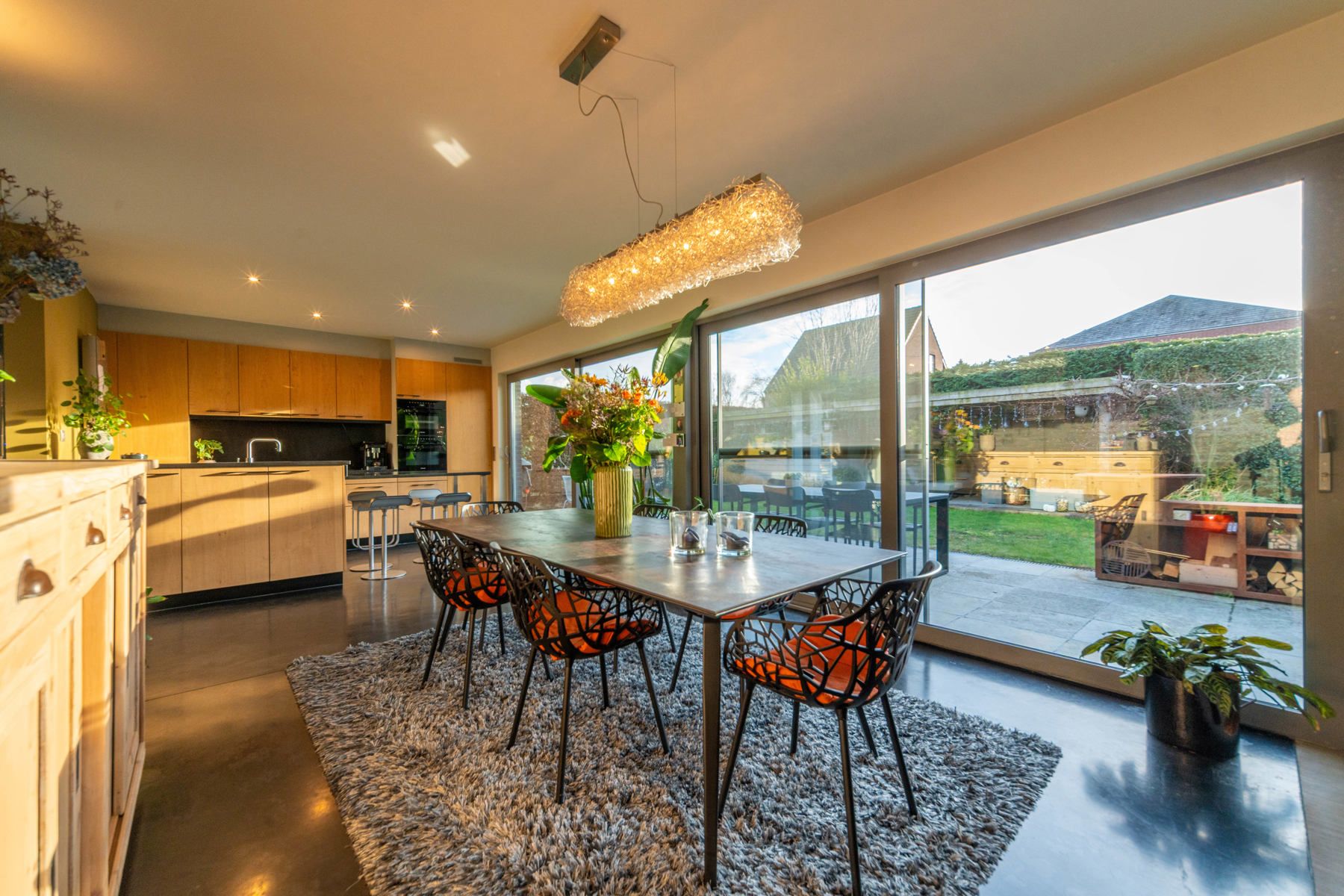 Hedendaagse, instapklare woning met alle comfort.  foto 2