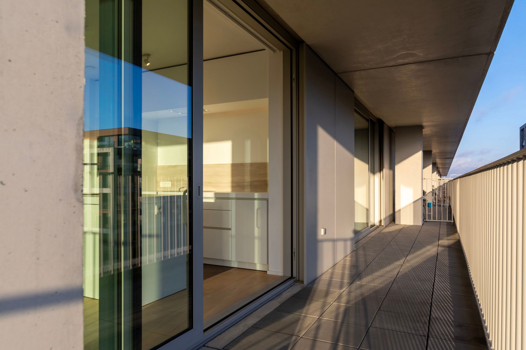 Prachtig 2 kamer appartement met zicht op de Schelde foto 8