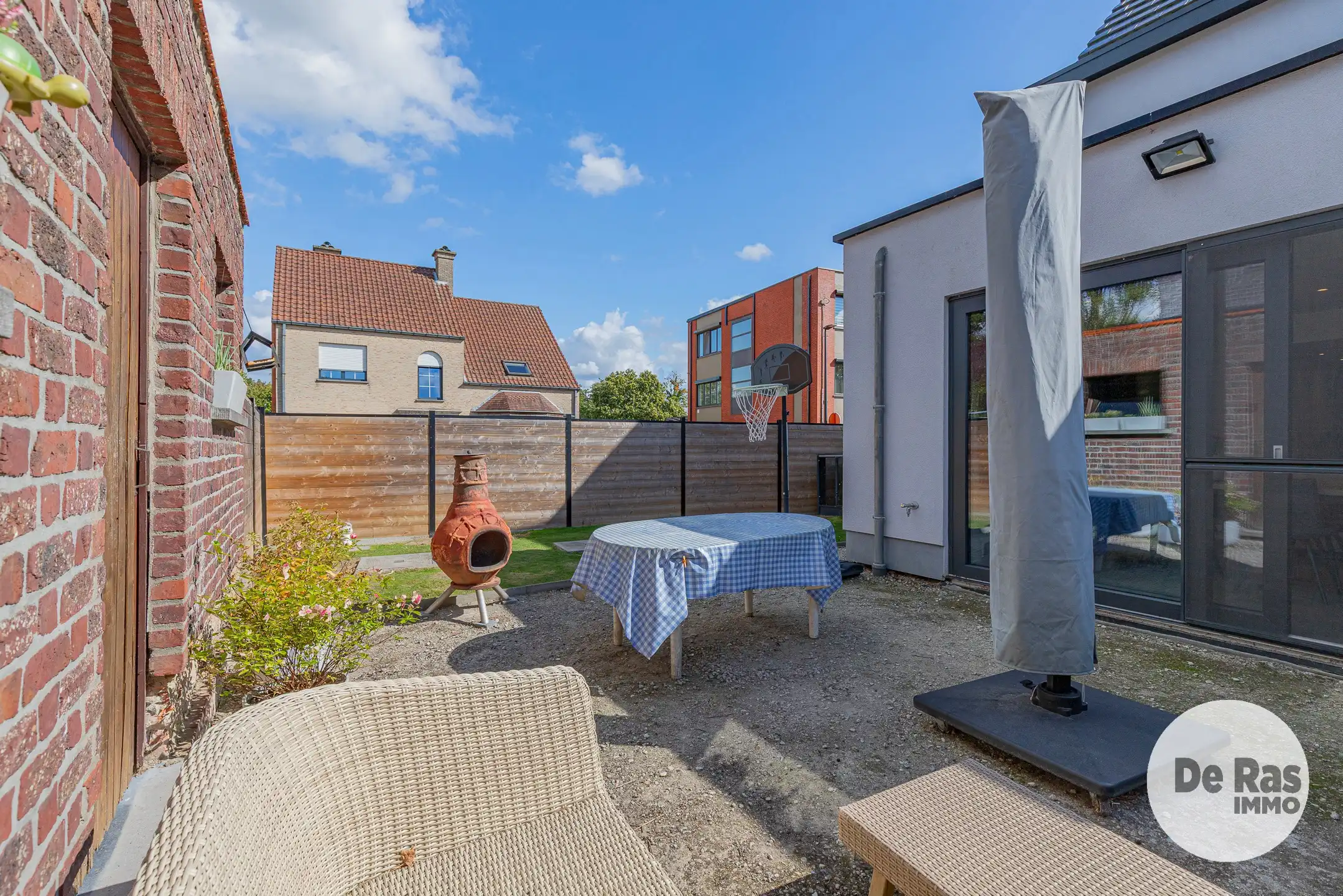 AALST - TOTAAL GERENOVEERDE HOB MET TUIN EN GARAGE foto 26