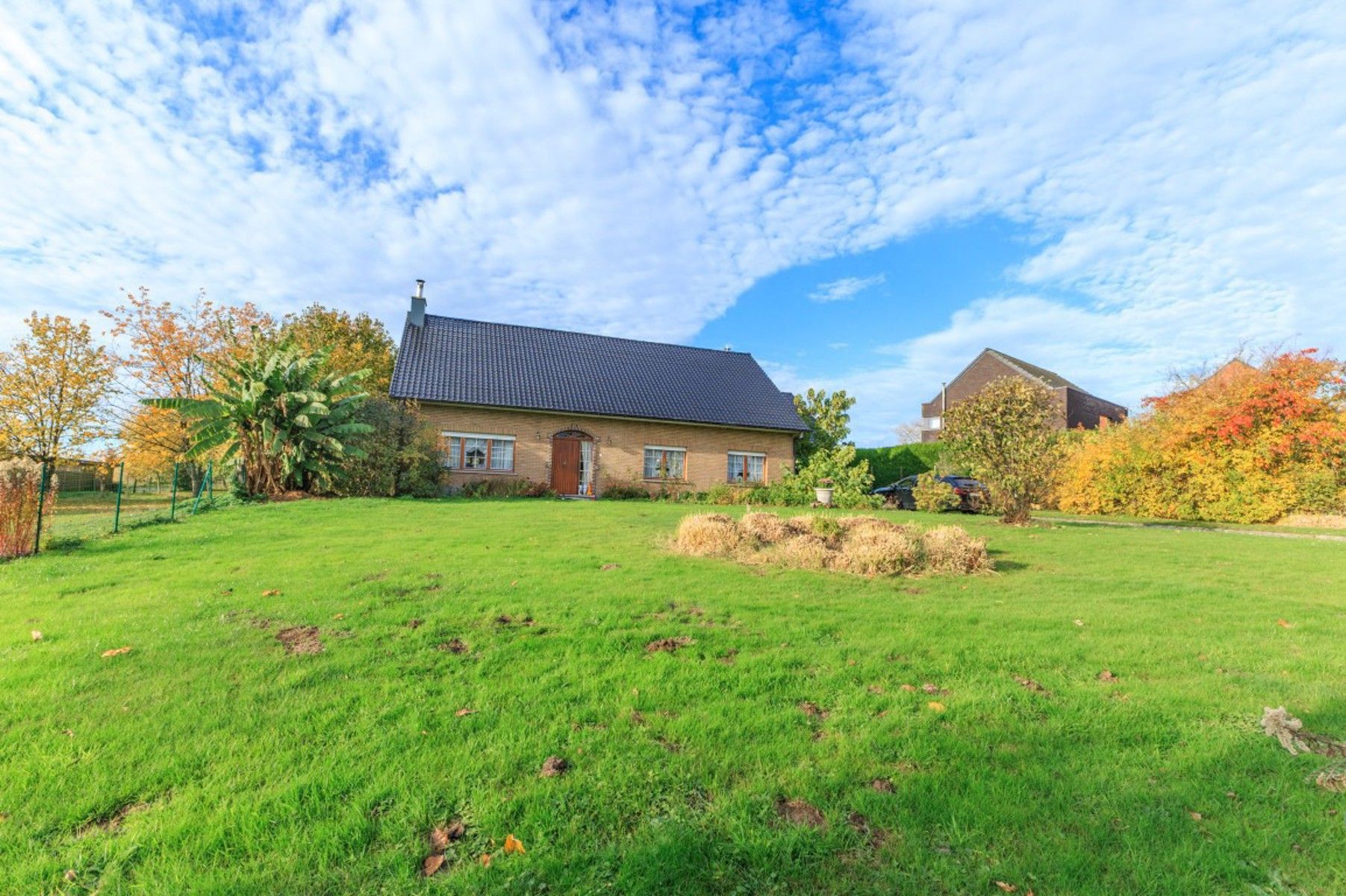 Ruime, rustig gelegen villa foto 3