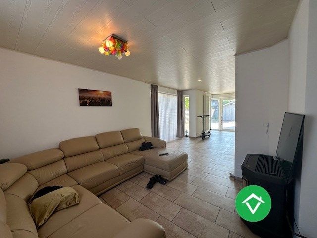 Instapklaar gelijkvloers appartement met tuin en garage in rustige wijk te Eernegem foto 7