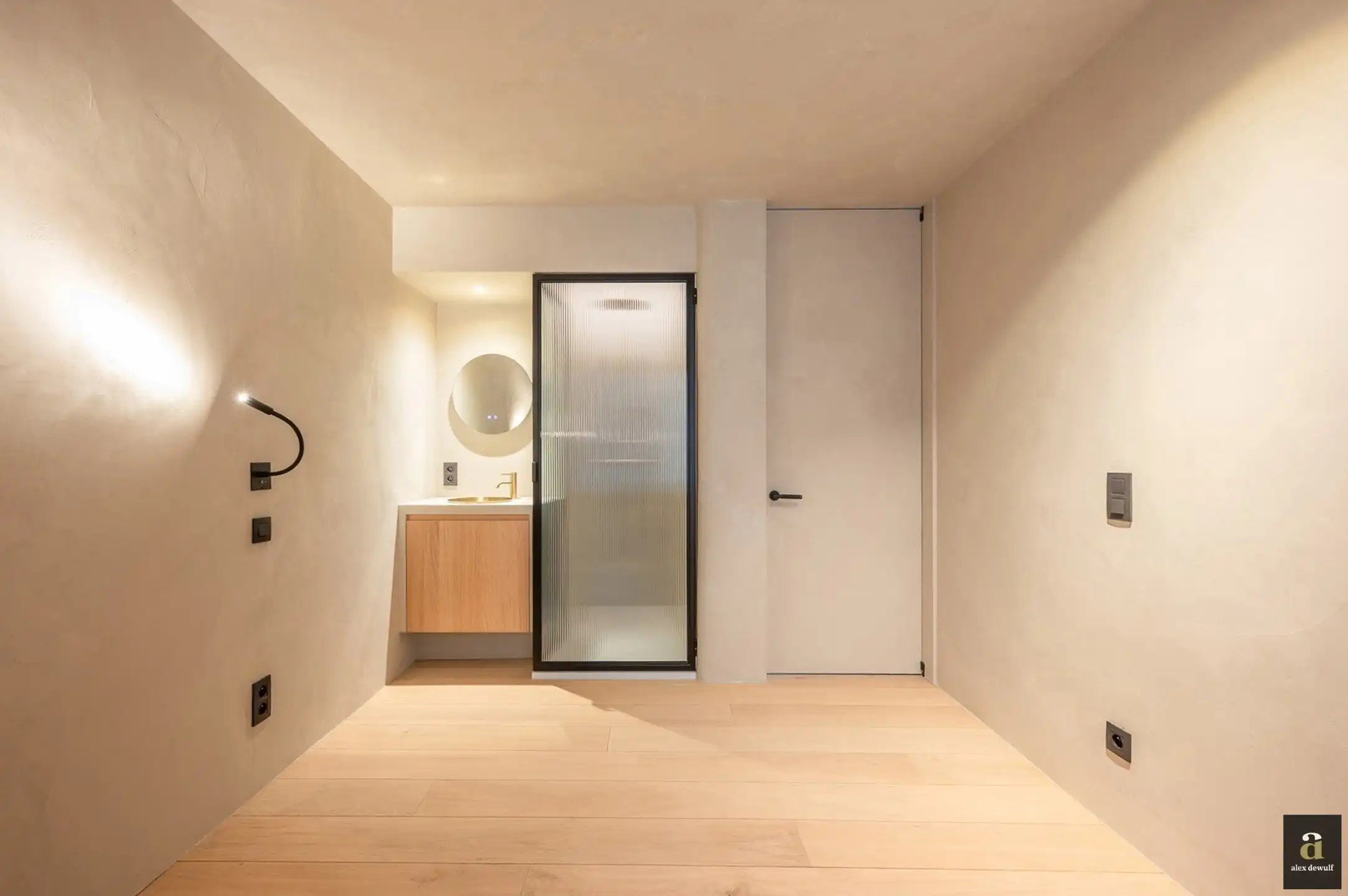 Gerenoveerd appartement met 3 slaapkamers, gelegen nabij de Zeedijk en het Driehoeksplein. foto 19