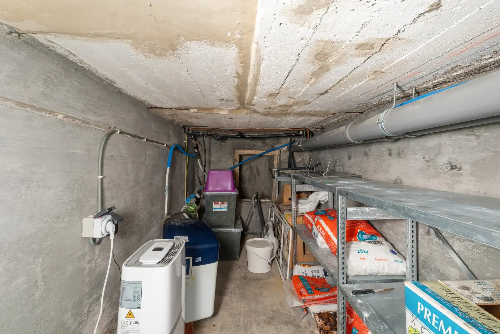 Stijlvol gerenoveerde woning vlak aan de Leie in Astene foto 21