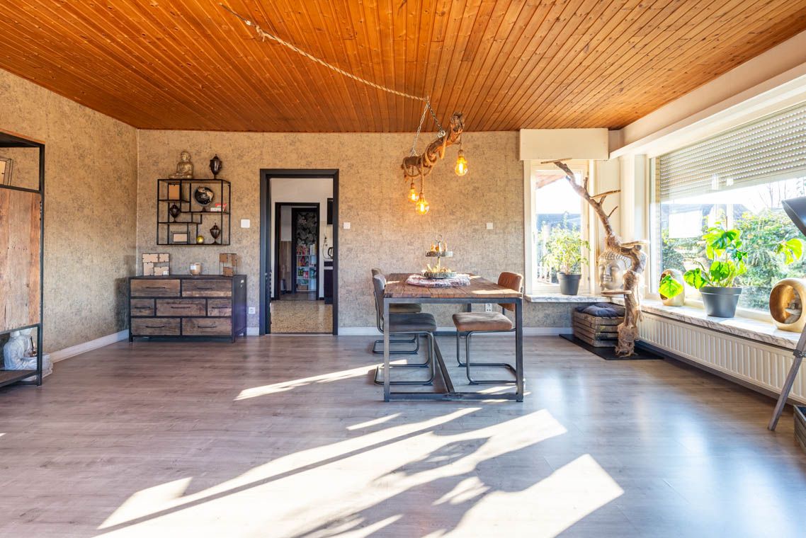 Woning met 3 slaapkamers op mooie locatie, 6are 23ca, dicht aan natuur, centrum en station foto 5