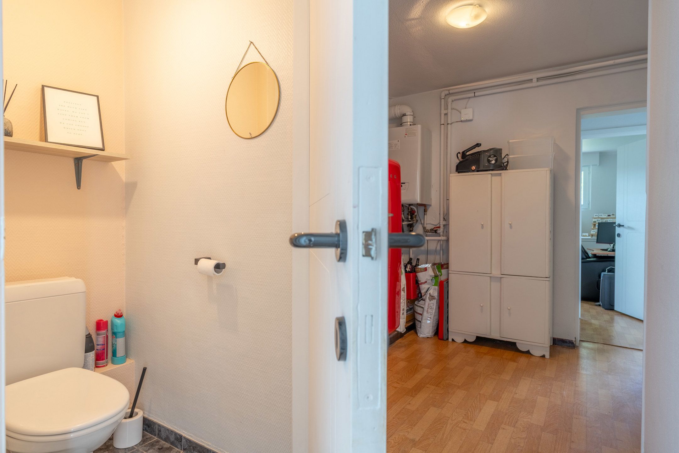 Woning bestaande uit twee appartementen op 985m² perceel. foto 17