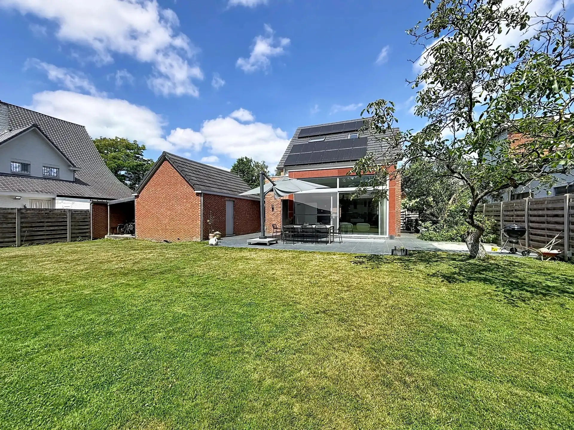 Verrassend ruime instapklare woning met 3 slaapkamers op een mooi perceel. foto 42