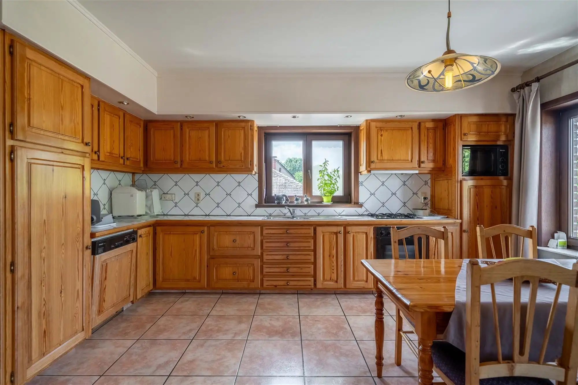 Handelspand met appartement te koop in Westerlo!! foto 11