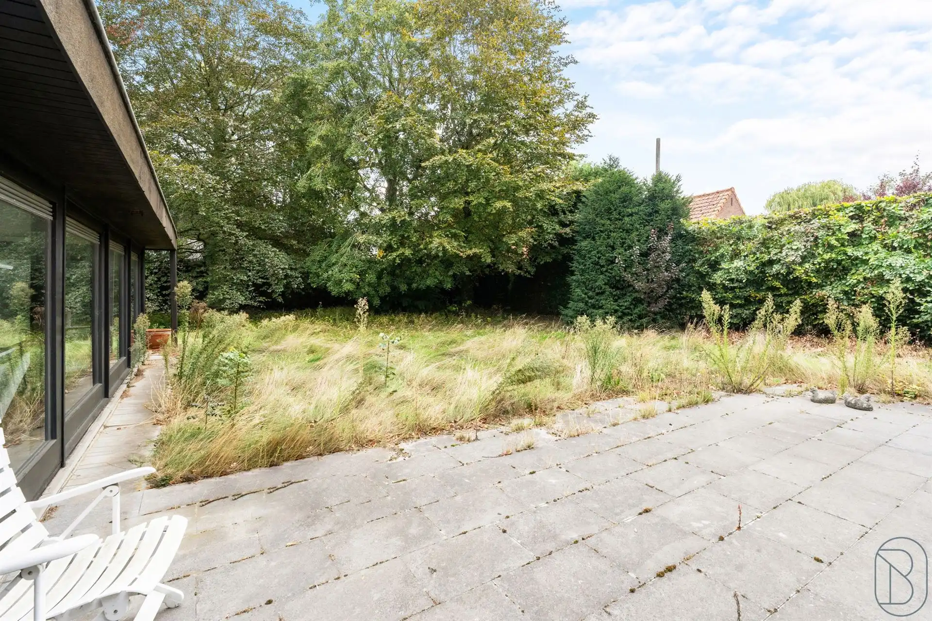 Te renoveren/af te breken villa met vergunning voor 8 app. foto 19