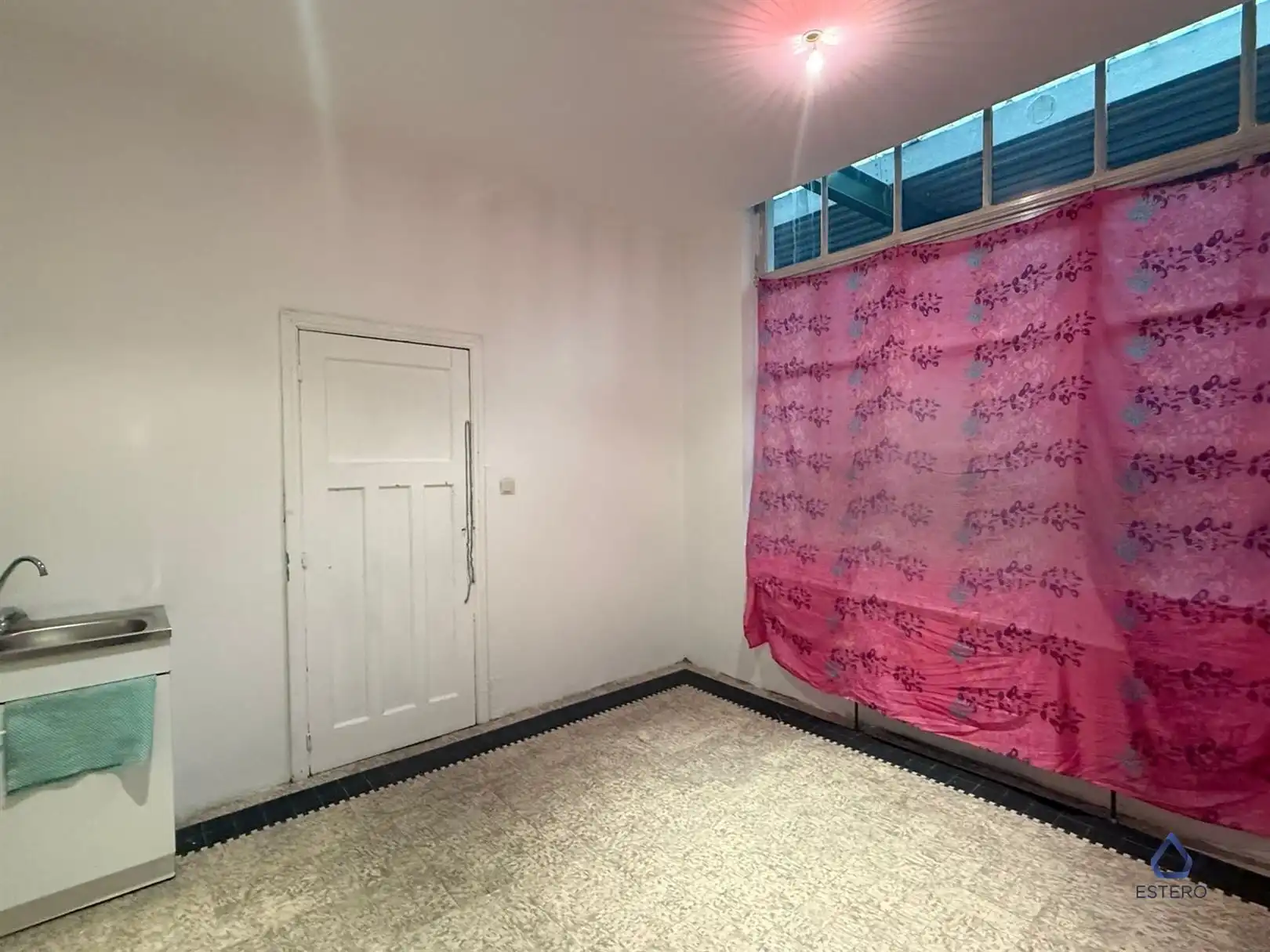 Multifunctionele bergruimte privatief te Lessen foto 2