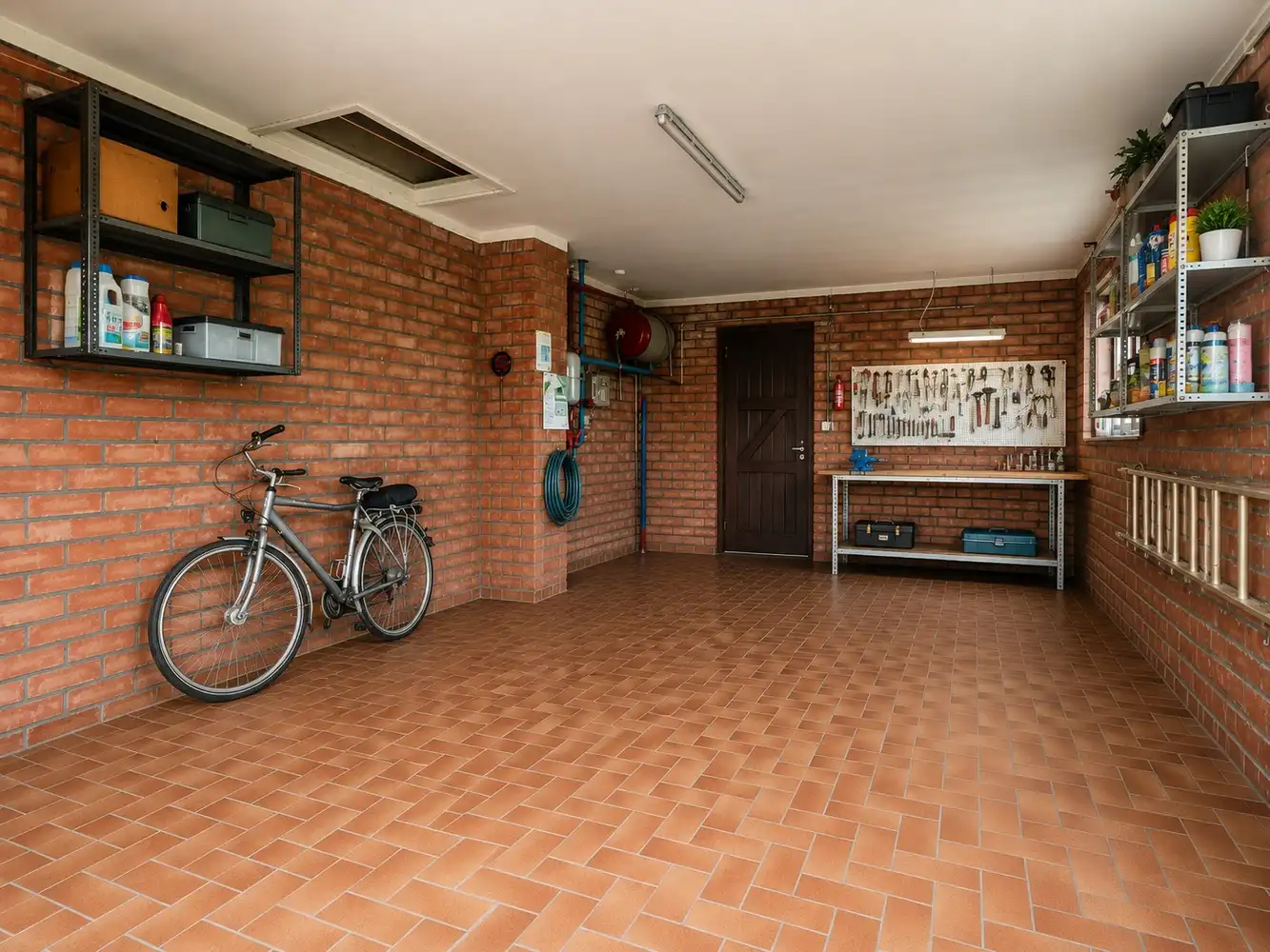 Te renoveren open bebouwing met landelijke ligging foto 31