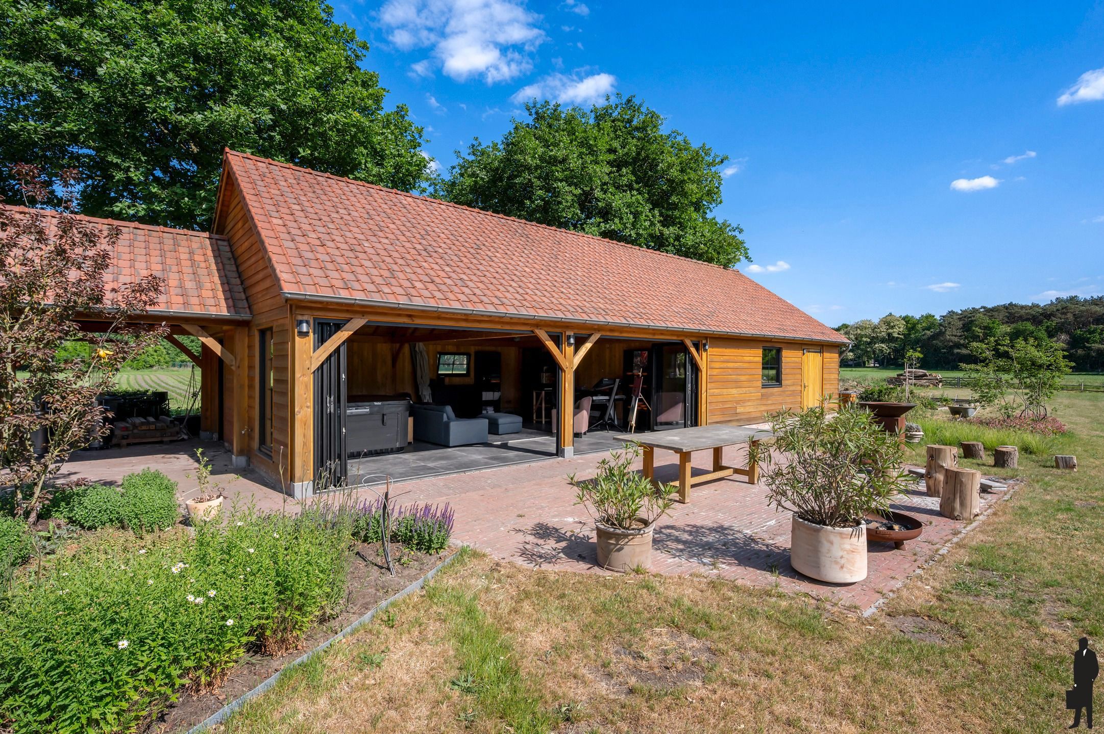 Charmante, volledig gerenoveerde villa  foto 25