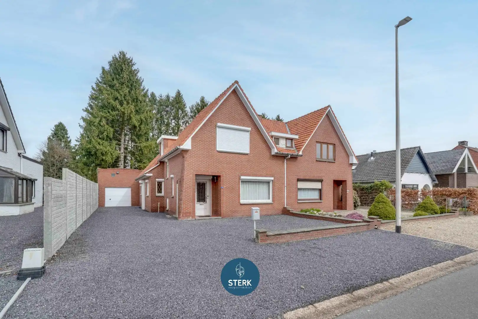 OP TE KNAPPEN GEZINSWONING OP EEN GUNSTIGE LOCATIE TE REKEM !  foto 19