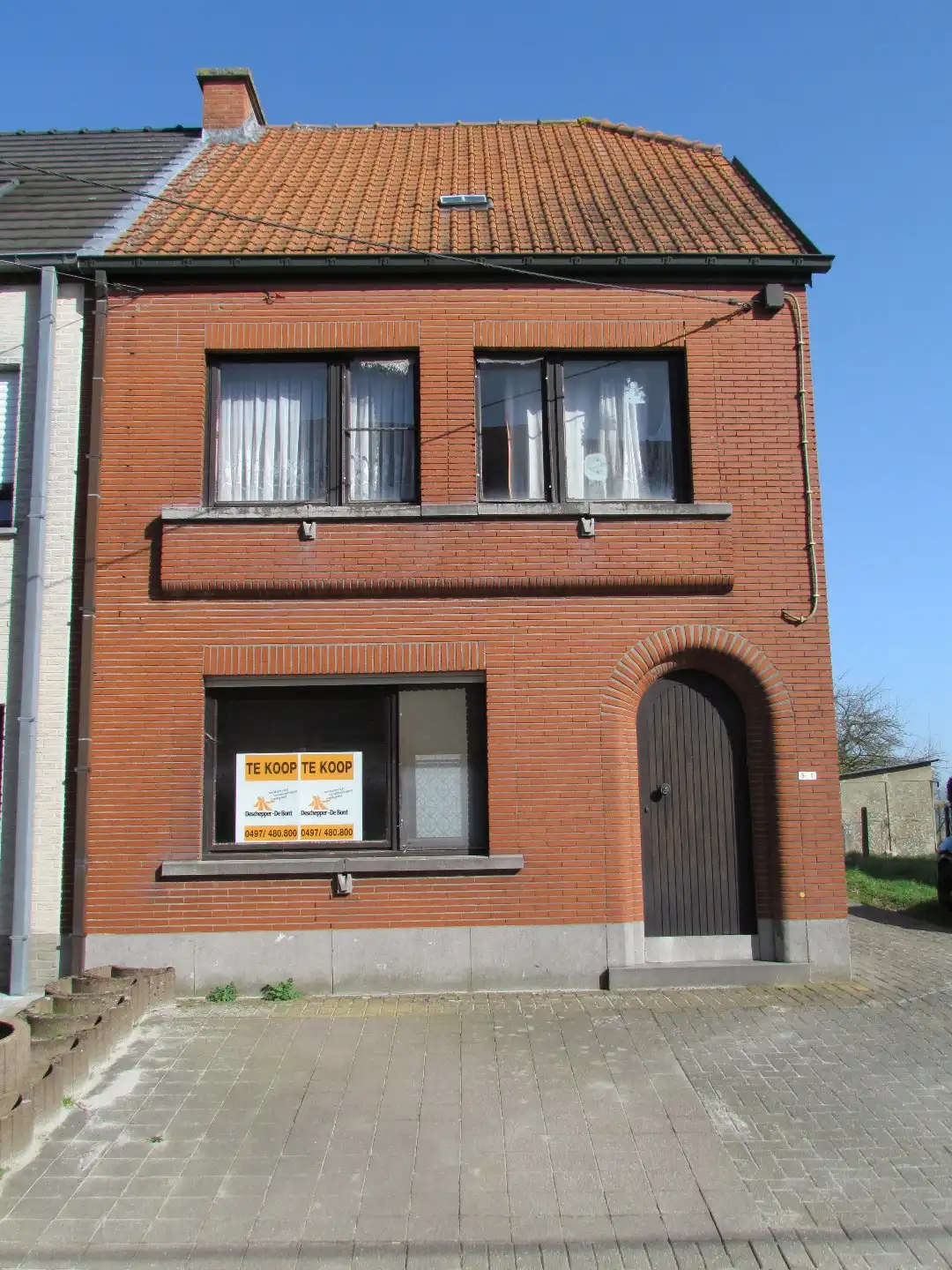 GOEDGELEGEN HOB MET VEEL LICHTINVAL foto 2