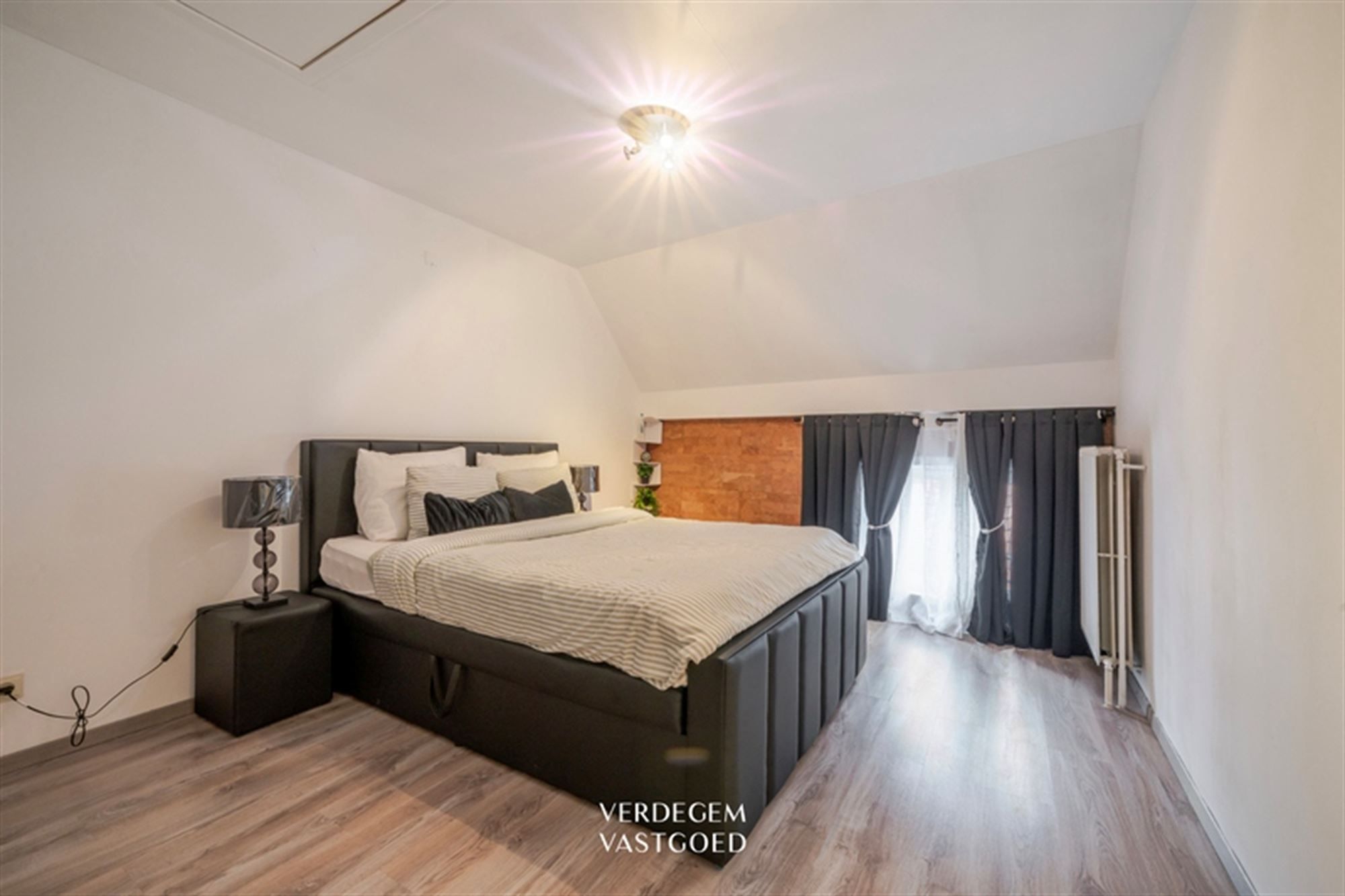 Pied-à-terre of als investering, appartement met 1 slaapkamer in hartje Brugge foto 7