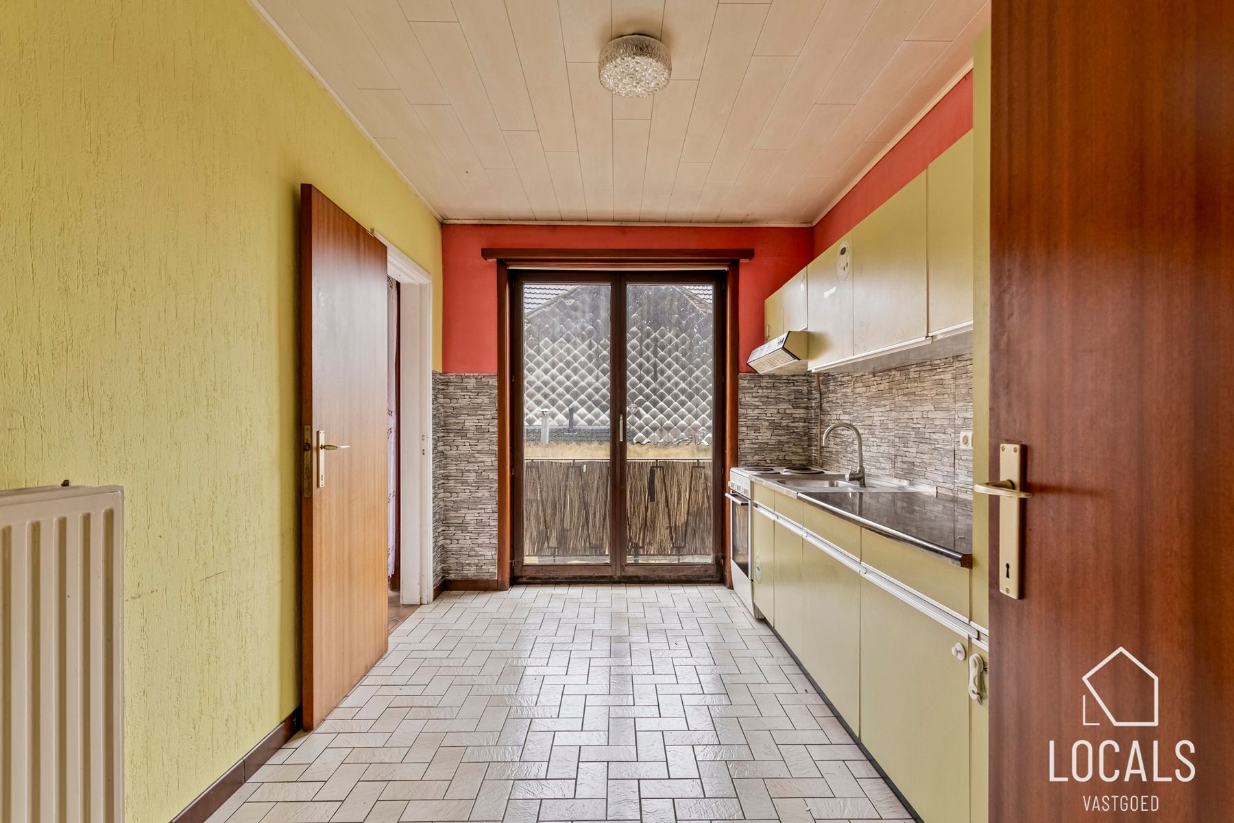 Huis ingericht als 3 appartementen te Denderleeuw foto 14