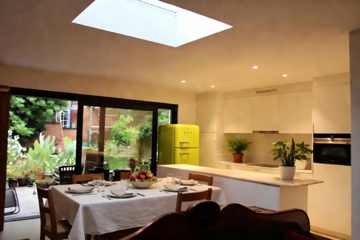 Ruim appartement met tuin foto 4