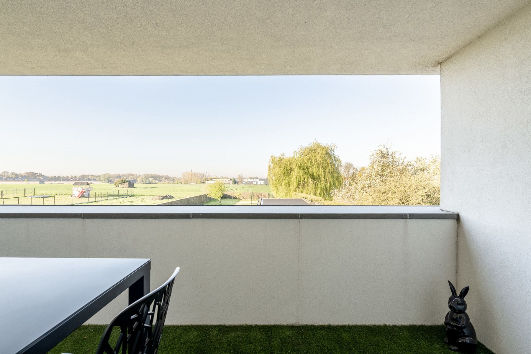 Unieke eigentijdse villa met zwembad foto 23